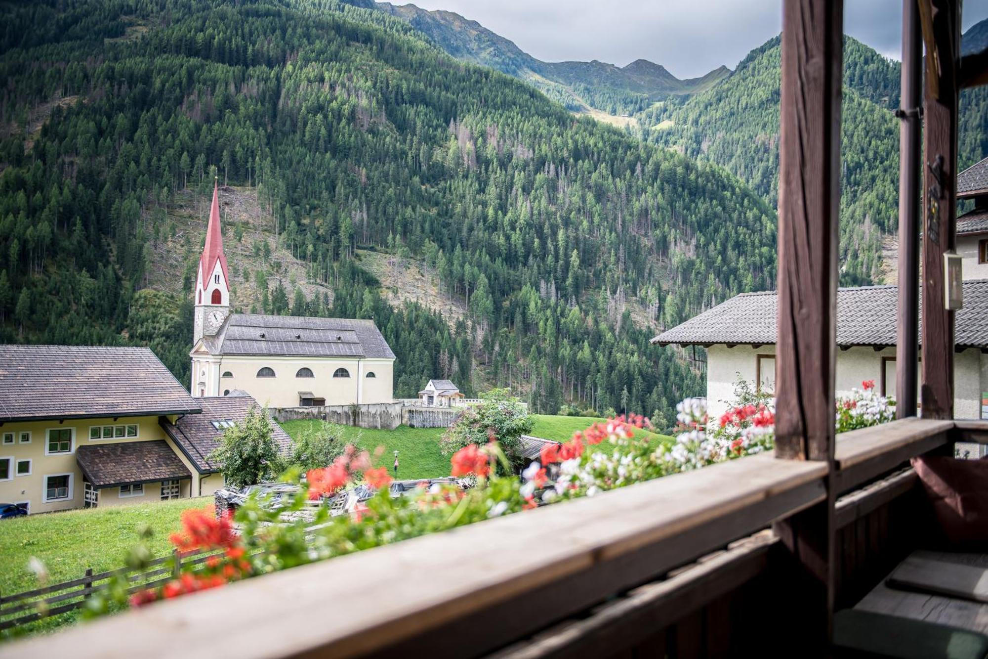 Hotel Oberwirt Selva dei Molini Exterior foto